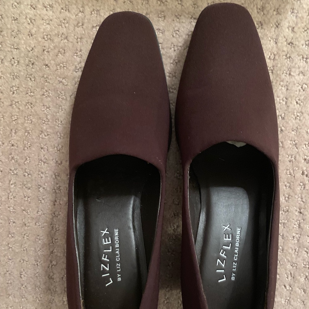 Liz Claiborne like new heels brown size 6